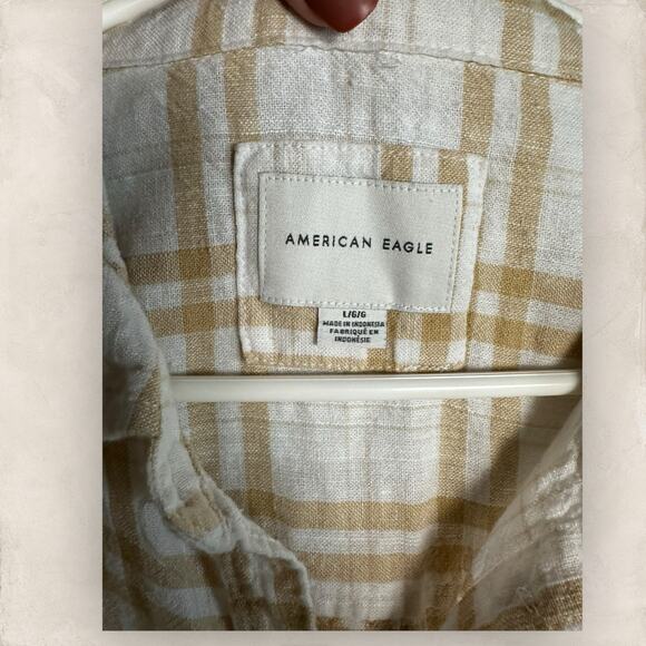 American Eagle Oversized Boyfriend Resort Shirt White Tan Plaid Large Top Blouse - Picture 3 of 4